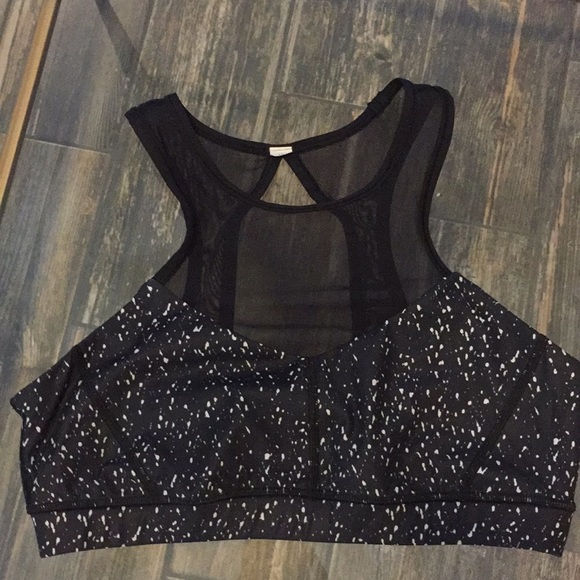 lululemon athletica Other - Lululemon Hi Neck Mesh Bra EUC-10